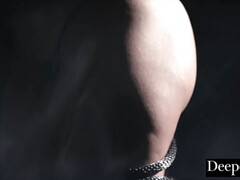 Nana, Gros cul, Grosse bite, Gros seins, Sucer une bite, Queue, Chatte, Rasée