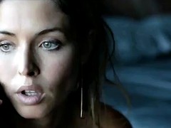 Bruinharig, Beroemdheid, Softcore pornografie, Tieten likken