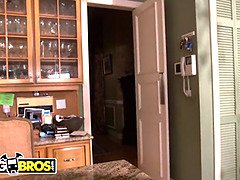 Stepmom Eva Karera & Stepdaughter Holly Hudson get wild in FFM Threesome with Big Boobs & Pawg Action