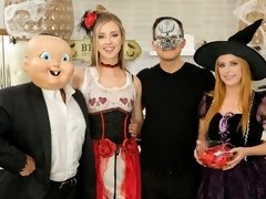 Жопа, Блондинки, Минет, Собачьи, Две девушки, Ласковые ручки, Стриптизерша, Молоденькие