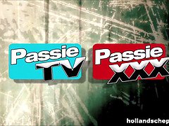 Leie, Braunhaarige, Handjob, Hardcore, Hd, Party, Öffentlich, Titten