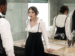 Schwarz, Blondine, Blasen, Handjob, Absätze, Kurzes haar, Hintern versohlen, Titten