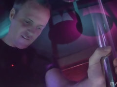 Braunhaarige, Spermaladung, Aufs gesicht abspritzen, Lingerie, Flotter dreier