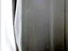 Kont, Bruinharig, Bedriegen, Gezichtzitten, Hongaars, Natuurlijke tieten, Tatoeage, Tieten likken