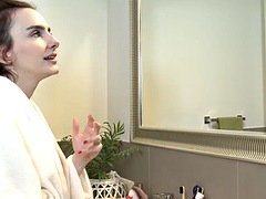 Amateur, Nana, Brunette brune, Allemand, Masturbation, Douche, Solo