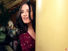 Erstaunlich, Grosser schwanz, Schwarz, Aufs gesicht abspritzen, Küssen, Latina, Kurzes haar, Titten