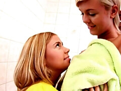 Culo, Rubia, Penetracion con dedos, Besar, Lesbiana, Masturbación, Coño, Tetas