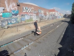 18 jahre, Blasen, Spermaladung, Extrem, Aufs gesicht abspritzen, Im freien, Realität, Flotter dreier