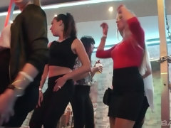 ブロンド, イく瞬間, ヨーロピアン, 顔射, グループ, 異人種間, 下着, 現実