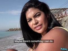 Большая жопа, Подружка, Огромные размеры, Латиноамериканки, На природе, Бассейн, Тату, Сиськи