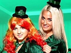 18, デカ尻, 指いじり, 剃毛, ガリガリ, ストリッピング, ティーン, オッパイの