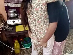 Enthousiasteling, Aziatisch, Hd, Indisch, Moeder die ik wil neuken, Naakt, Stiefmoeder, Strak