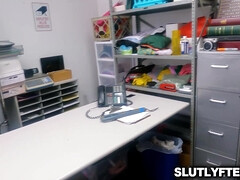 Grosser schwanz, Blasen, Fingern, Büro, Muschi, Rotschopf, Jungendliche (18+), Titten