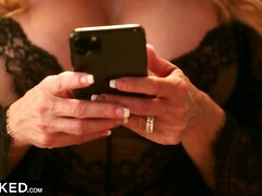 Blonde, Plantureuse, Gorge profonde, En levrette, Hard, Interracial, Lingerie, Mère que j'aimerais baiser