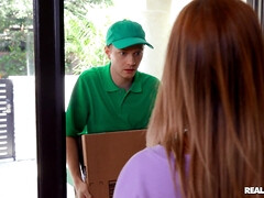 Jesse Pony is sucking the delivery guy's cock