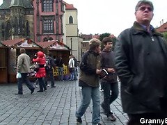 Braunhaarige, Geile alte tussi, Kehlenfick, Masturbation, Milf, Mutti, Realität, Stiefmutter