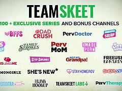 デカパイ, フェラチオ, 手コキする, 淫乱熟女, オマンコ, 叫ぶ, ティーン, 三人