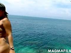 Plage, Gros cul, Bikini, Tir de sperme, Allemand, Branlette thaïlandaise, Hard, Seins naturels