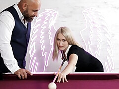 18 ans, Anal, Grosse bite, Sucer une bite, En levrette, Interracial, Maigrichonne, Adolescente