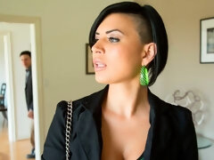 Blasen, Hundestellung, Handjob, Hardcore, Lecken, Muschi, Entkleiden, Jungendliche (18+)