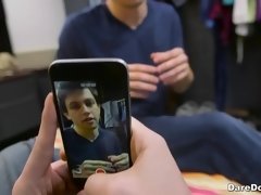 Cul, Brunette brune, Dortoir, Faciale, Lesbienne, Masturbation, Adolescente, Nénés