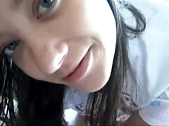 Sucer une bite, Brunette brune, Éjaculation interne, Tir de sperme, Pov