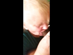 Leie, Blasen, Besamung, Kehlenfick, Oma, Hd, Muschi, Titten