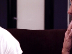 Tussi, Grosse titten, Braunhaarige, Lecken, Milf, Piercing, Realität, Stiefmutter