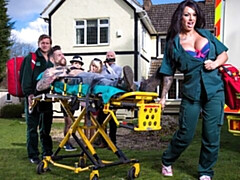 Culo grande, Verga grande, Tetas grandes, Mamada, Morena, Estilo perrito, Madres para coger, Tetas