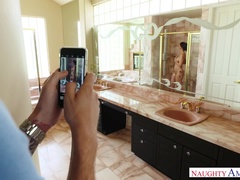 お尻, 浴室, デカ尻, 口内発射, チン, 顔射, なめる, オッパイの