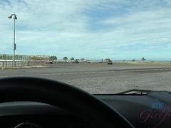 Strand, Vingeren, Vriendin, Orgasme, Buiten, Geschoren, Mager, Tieten likken