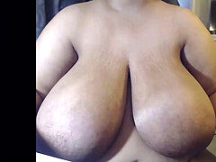 Afrikanisch, Schwarz, Europäisch, Milf, Mutti, Nippel