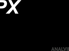 In den arsch, Grosser arsch, Braunhaarige, Vollbusig, Hardcore, Italienisch, Pov, Titten