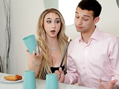 Большая жопа, Блондинки, Минет, Ласковые ручки, Лизание, Милф, Натуральные сиськи, Стриптизерша