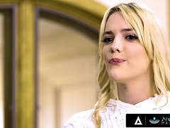 Sucer une bite, Mignonne, Branlette thaïlandaise, Massage, Huilée, Réalité, Adolescente