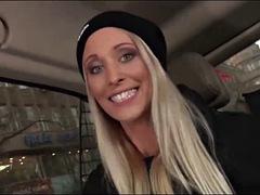 Chica, Tetas grandes, Coche, Alemán, Sexo duro, Trio, Tetas
