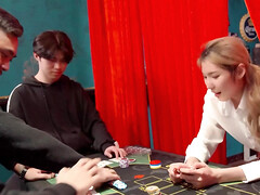 Arsch, Spermaladung, Fingern, Spiele, Rasiert, Titten, Spielzeuge, Uniform