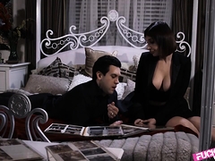 Ivy Lebelle In Dirty Grandpa 2