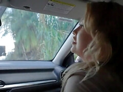 Rubia, Polla, Al aire libre