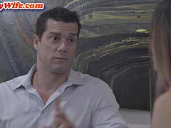 Asiatique, Nana, Tromperie, Femme couguar, Branlette thaïlandaise, Mature, Mère que j'aimerais baiser, Maigrichonne