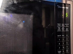 Gros cul, Grosse bite, Gros seins, Blonde, Sucer une bite, Plantureuse, Tir de sperme, Nénés