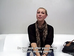 Blondine, Tschechisch, Hd