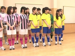 Брюнетки, Группа, Хд, Соски, На природе, На публике, Короткая стрижка, Молоденькие