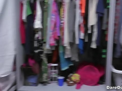 Schlafzimmer, Blasen, Brille, Behaart, Lesbisch, Natürlichen titten, Muschi, Rasiert