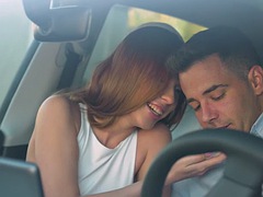 In den arsch, Tussi, Grosser schwanz, Blasen, Auto, Hardcore, Rotschopf, Titten