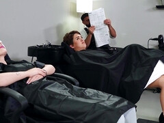 舐める尻, 茶髪の, 巨乳な, 開帳, ヒール, ピアス, 現実, シーメール