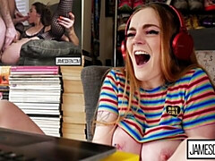 Leie, Grosser arsch, Grosse titten, Masturbation, Rotschopf, Solo, Entkleiden, Netzkamera