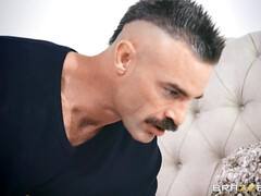 Grosse bite, Brunette brune, Rondelette, Hard, Actrice du porno, Réalité, Rugueux