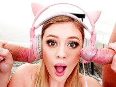 Gros cul, Grosse bite, Sucer une bite, En levrette, Seins naturels, Adolescente, Nénés