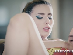 Anal, Sucer une bite, Brunette brune, Faciale, Naturelle, Chatte, Rasée, Tatouage